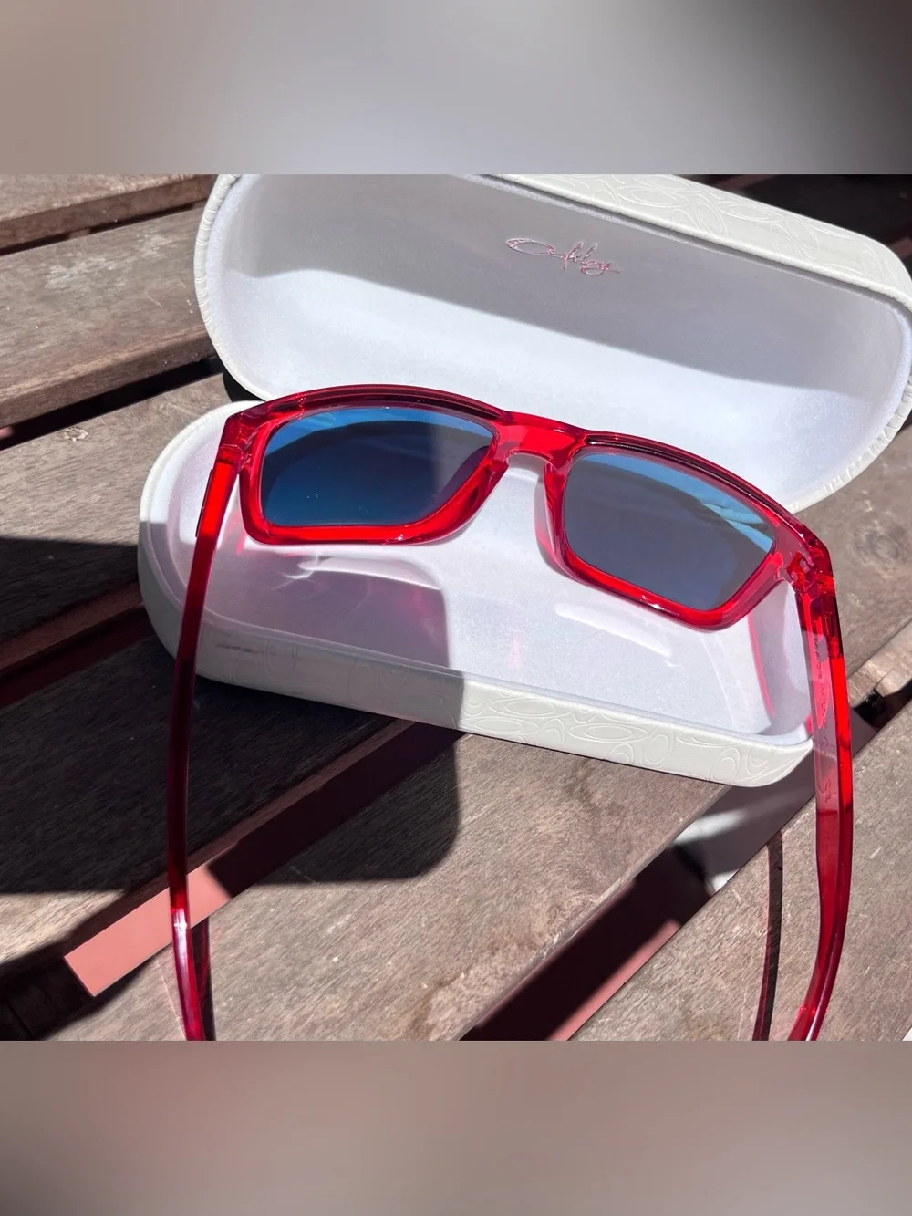 Oakley Holbrook Vintage Style Sunglasses Unique Crystal Red Ruby